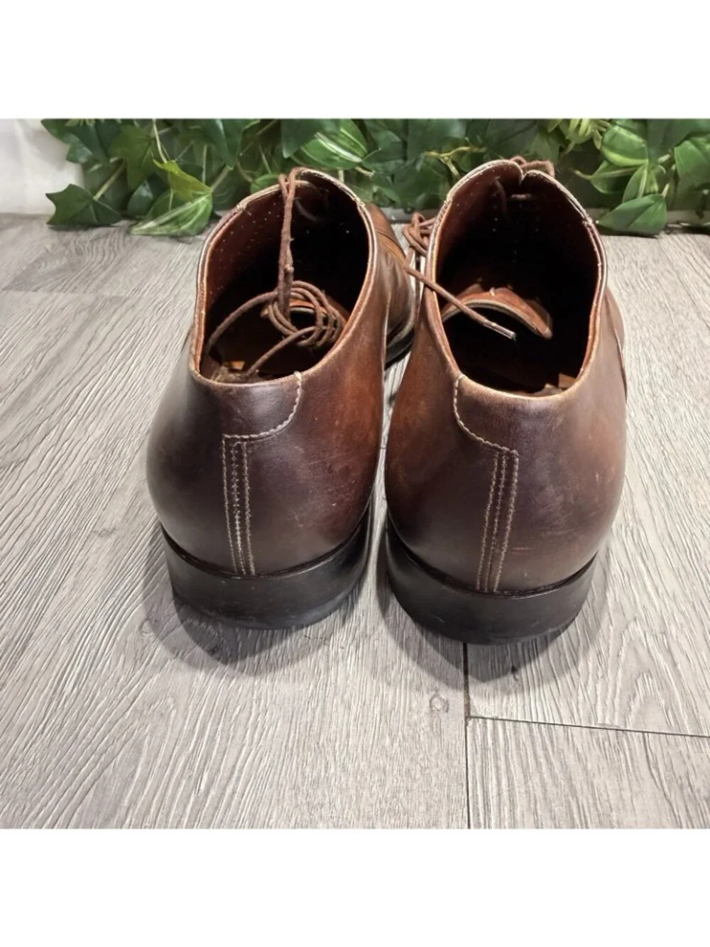 Santoni Men’s Polished Brown Leather Oxford Cap Toe Shoe Size 12